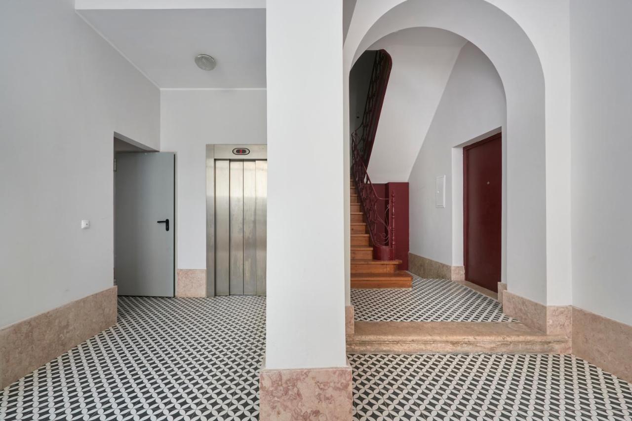 Bright Apt W Balcony, Ac, Parking, By Timecooler Lisboa Ngoại thất bức ảnh